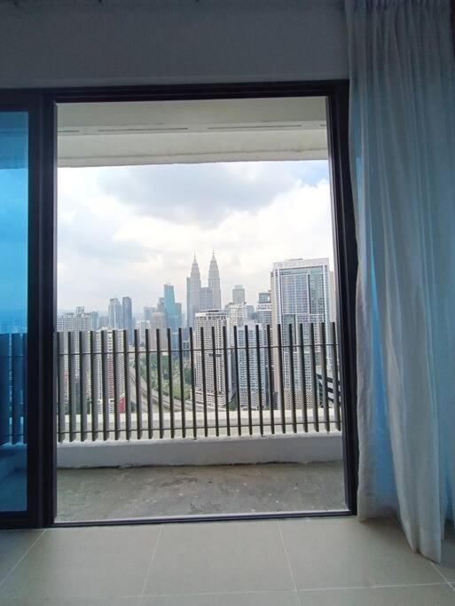 Appartamento Cl 30A Super Kl View Infinity Pool Klcc Kuala Lumpur Esterno foto