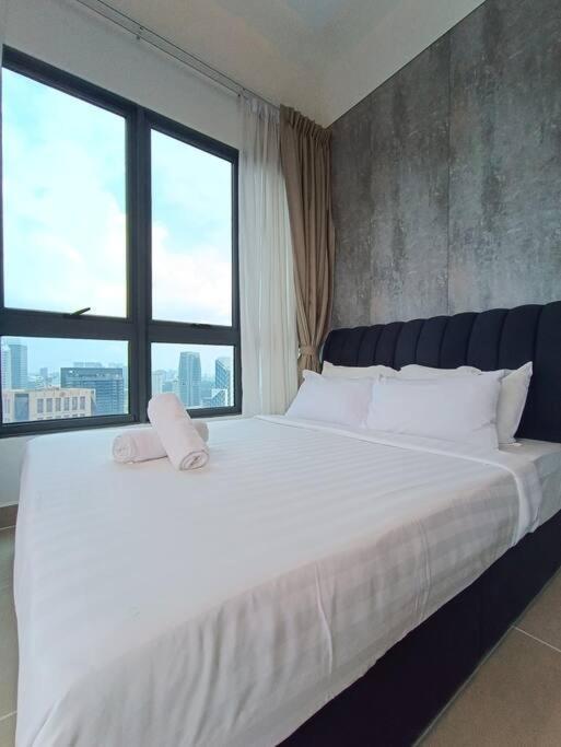 Appartamento Cl 30A Super Kl View Infinity Pool Klcc Kuala Lumpur Esterno foto