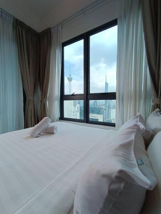 Appartamento Cl 30A Super Kl View Infinity Pool Klcc Kuala Lumpur Esterno foto