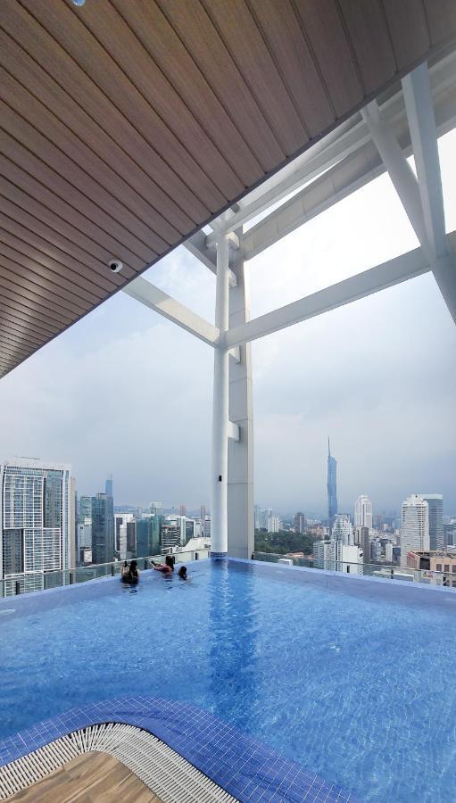 Appartamento Cl 30A Super Kl View Infinity Pool Klcc Kuala Lumpur Esterno foto
