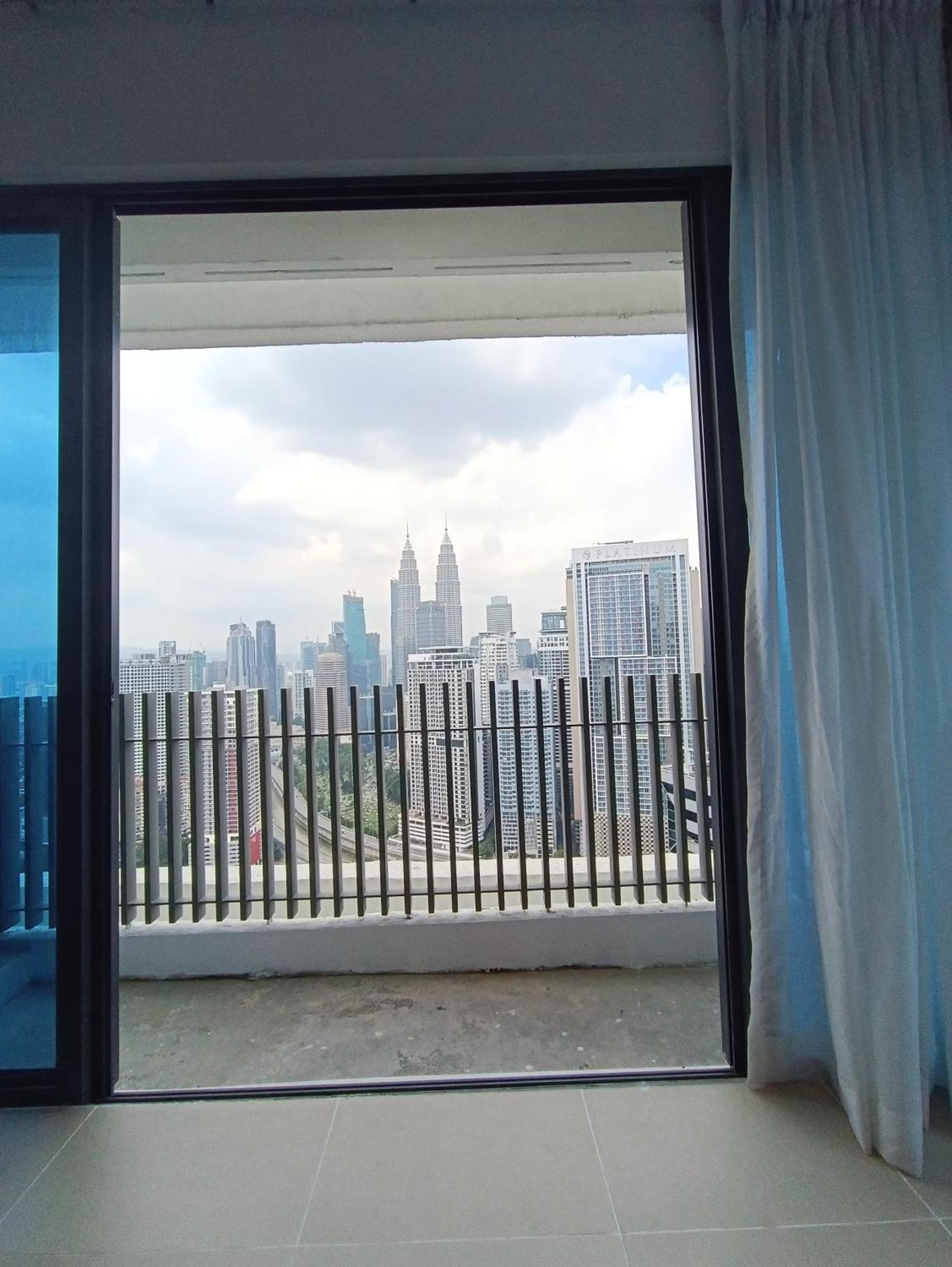 Appartamento Cl 30A Super Kl View Infinity Pool Klcc Kuala Lumpur Esterno foto